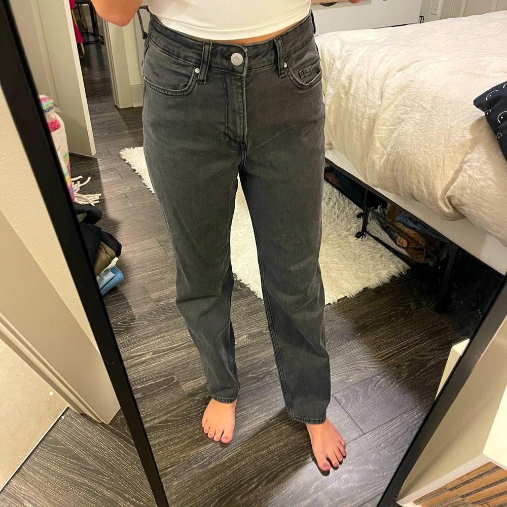 H&M Straight Leg, high Rise Gray Jean